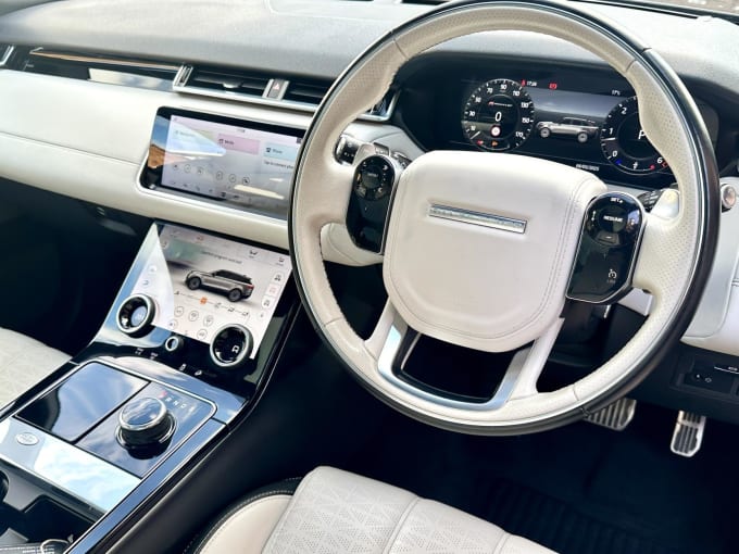 2025 Land Rover Range Rover Velar