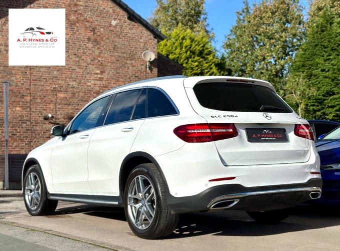 2024 Mercedes-benz Glc