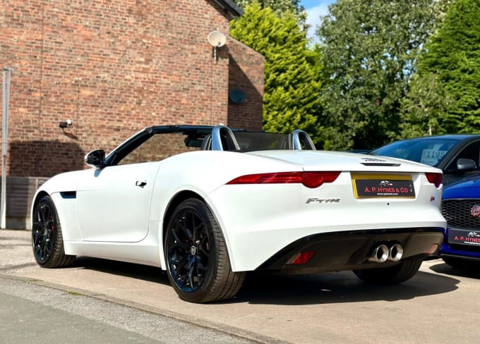 2024 Jaguar F-type