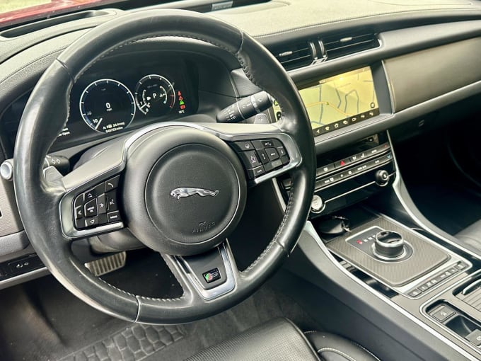 2025 Jaguar Xf
