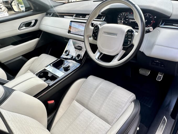 2025 Land Rover Range Rover Velar