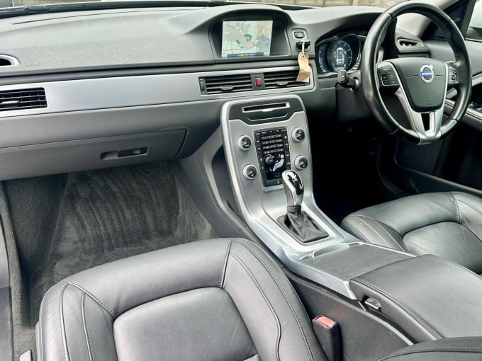 2025 Volvo V70