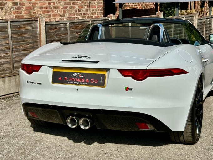 2024 Jaguar F-type