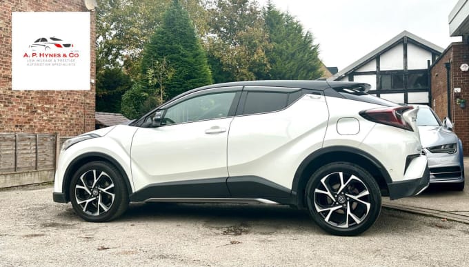 2024 Toyota C-hr