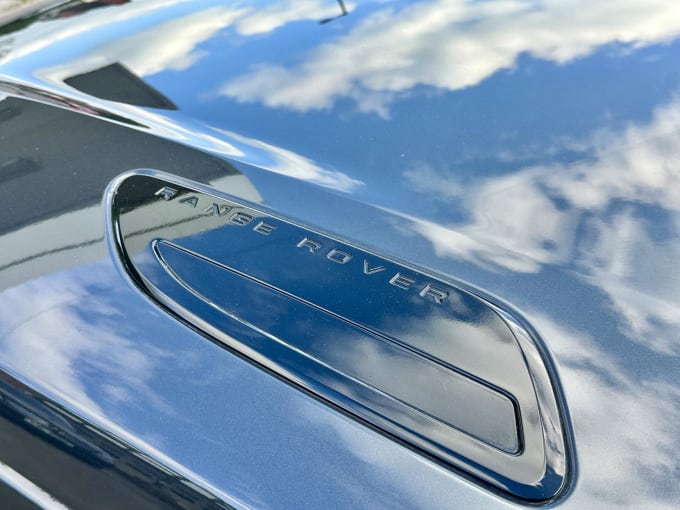 2025 Land Rover Range Rover Velar