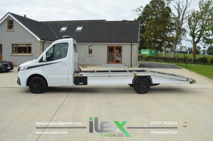 2025 Mercedes-benz Sprinter