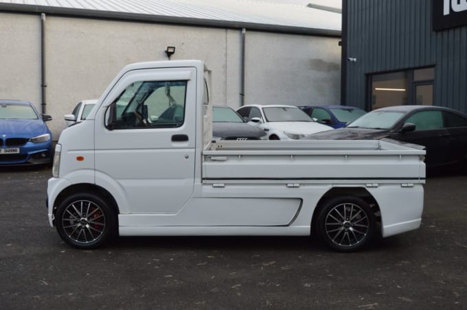 2025 Suzuki Carry