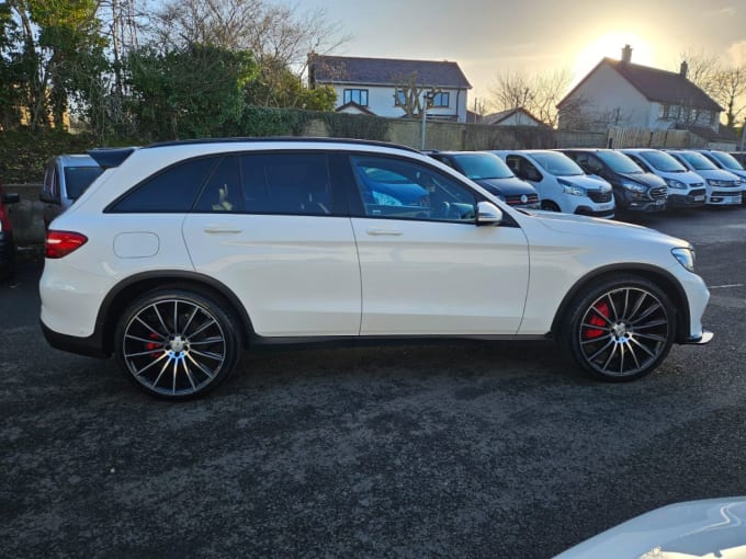 2025 Mercedes-benz Glc