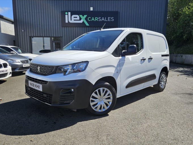 2025 Peugeot Partner
