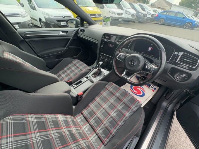2025 Volkswagen Golf