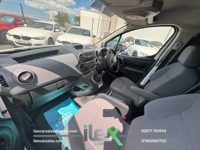 2025 Peugeot Partner