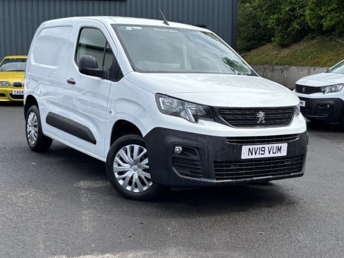 2025 Peugeot Partner