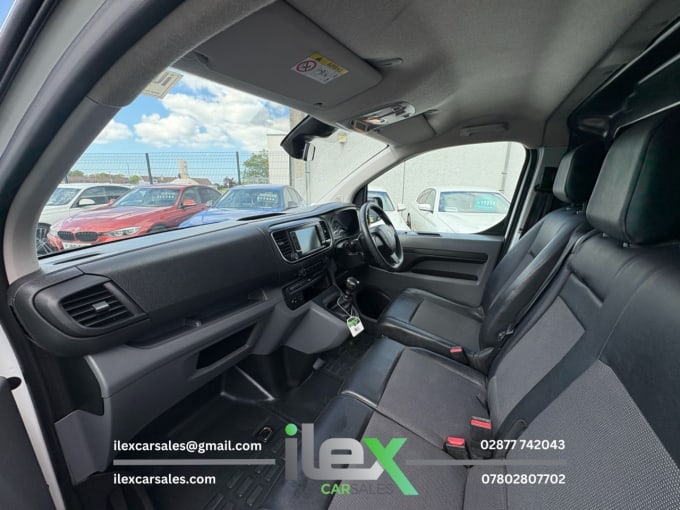 2025 Peugeot Expert