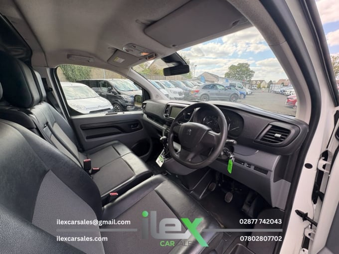 2025 Peugeot Expert