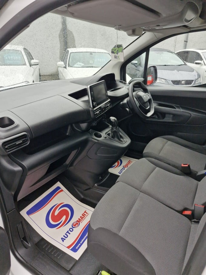 2025 Peugeot Partner