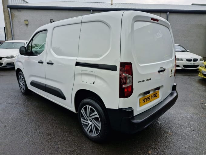 2025 Peugeot Partner