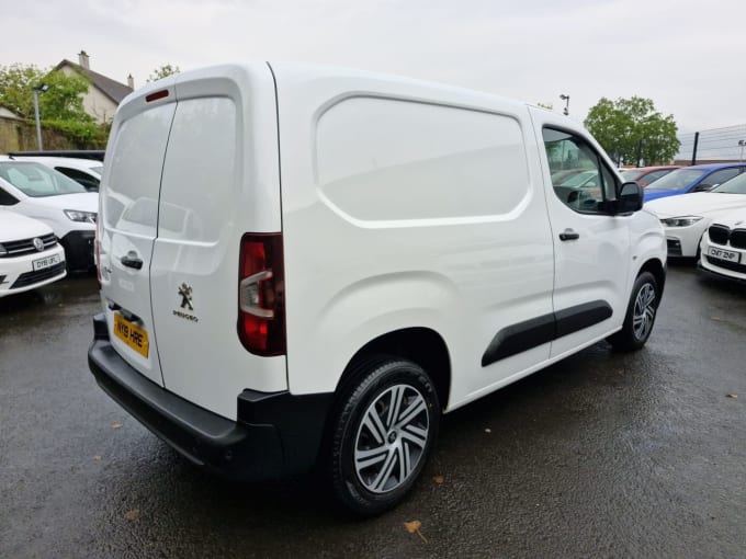 2025 Peugeot Partner