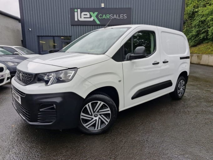 2025 Peugeot Partner