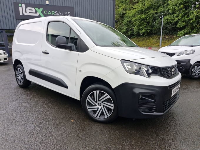2025 Peugeot Partner