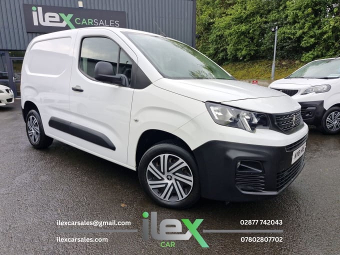 2025 Peugeot Partner