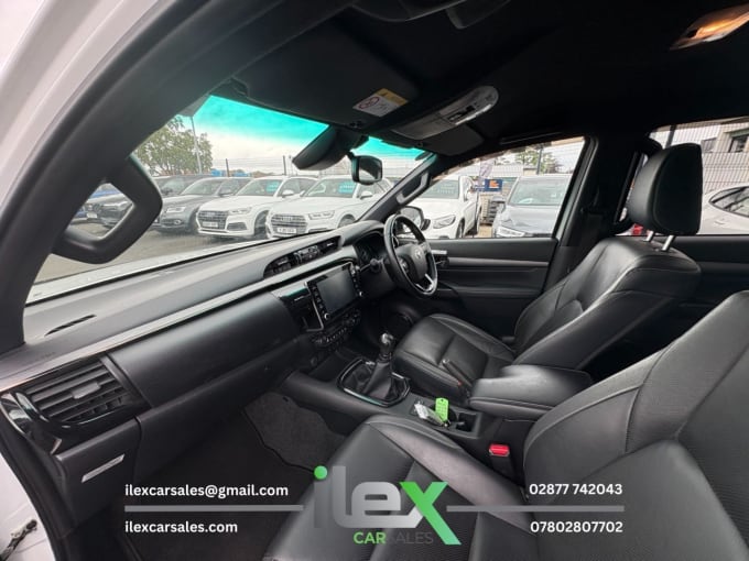 2025 Toyota Hi-lux