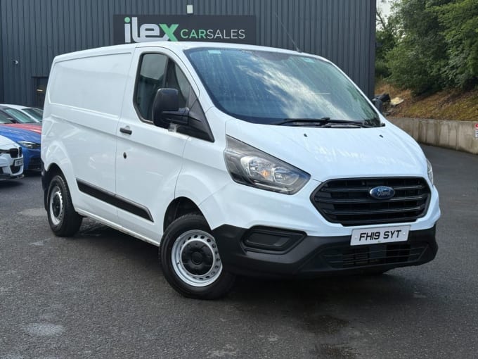 2025 Ford Transit Custom