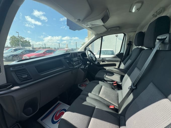 2025 Ford Transit Custom