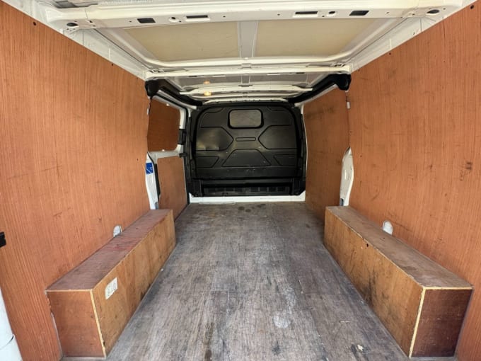 2025 Ford Transit Custom