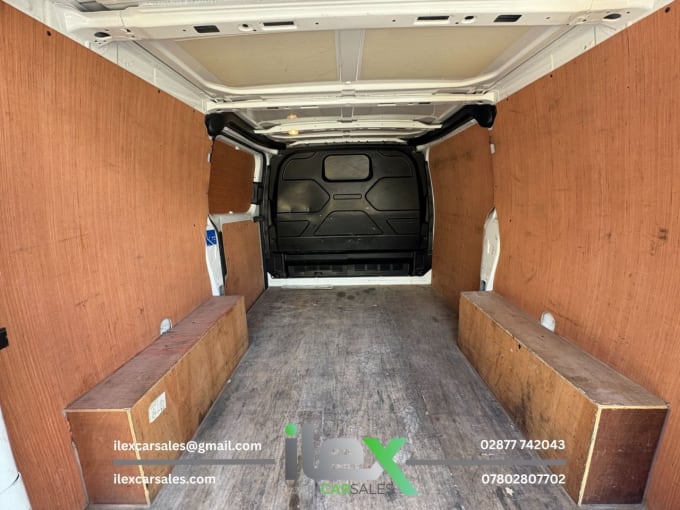 2025 Ford Transit Custom