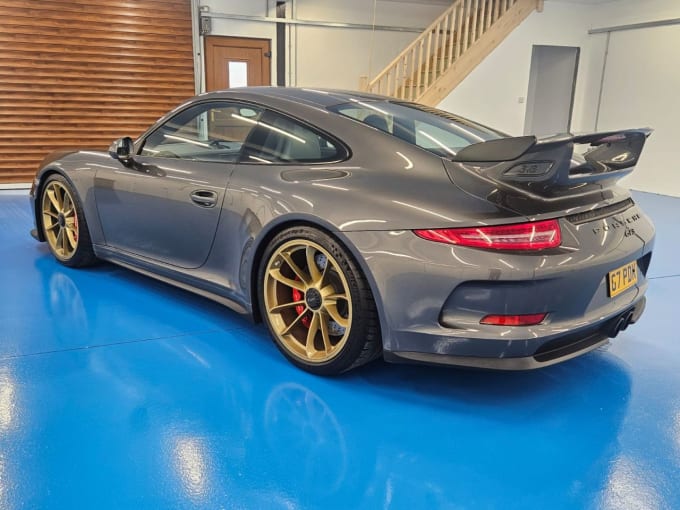 2025 Porsche 911