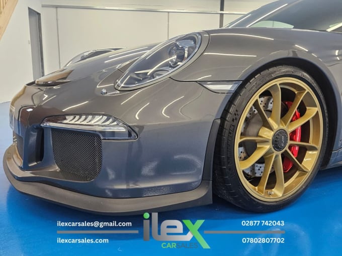 2025 Porsche 911