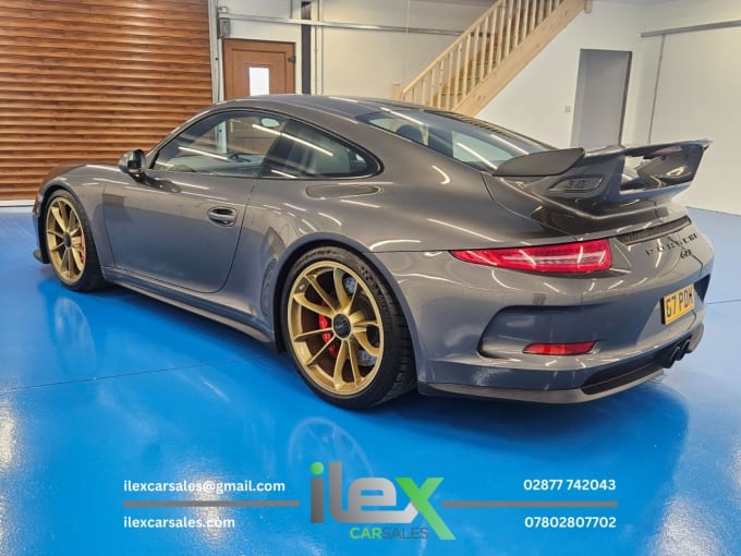 2025 Porsche 911