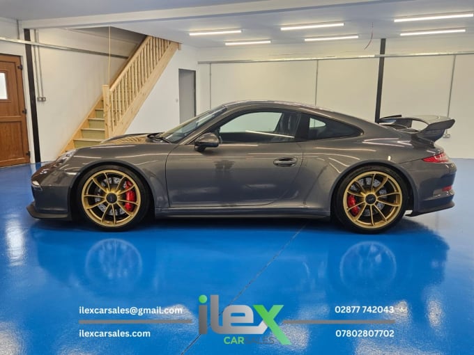 2025 Porsche 911