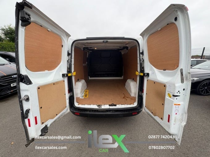 2025 Ford Transit Custom