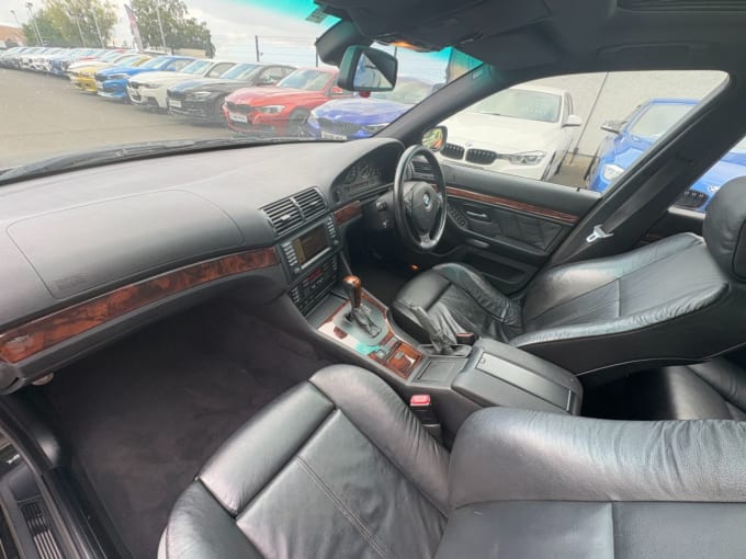 2025 BMW 540