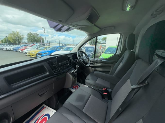 2025 Ford Transit Custom