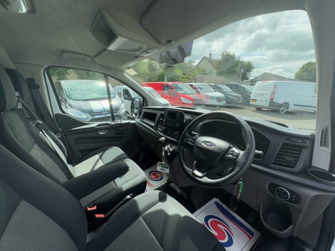2025 Ford Transit Custom