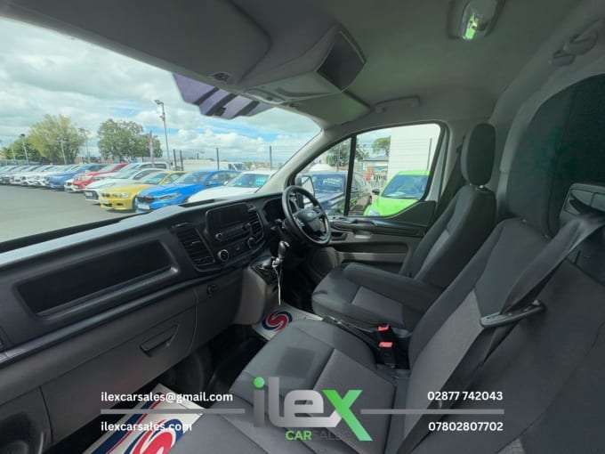 2025 Ford Transit Custom