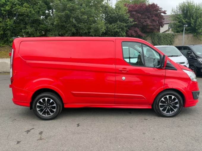 2025 Ford Transit Custom