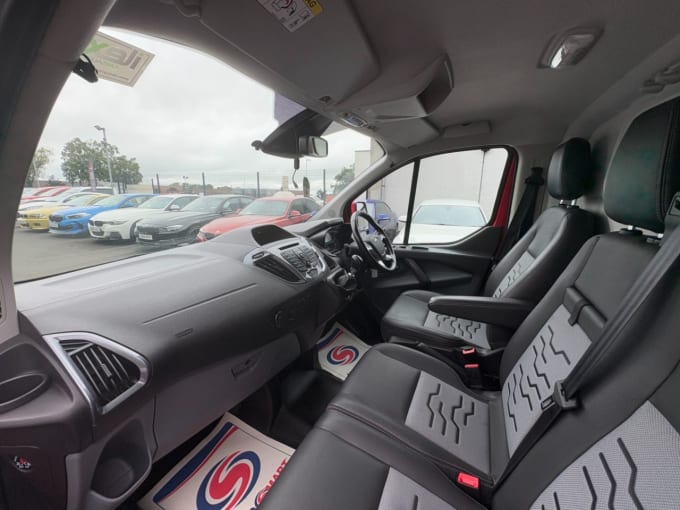 2025 Ford Transit Custom