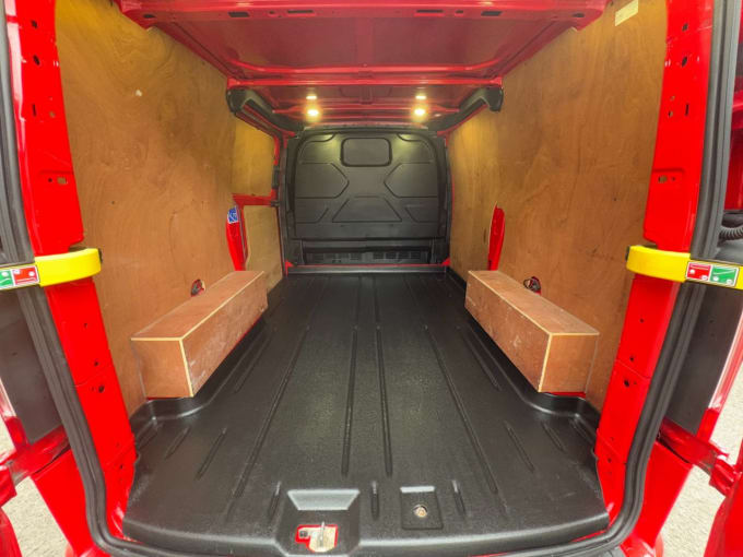 2025 Ford Transit Custom