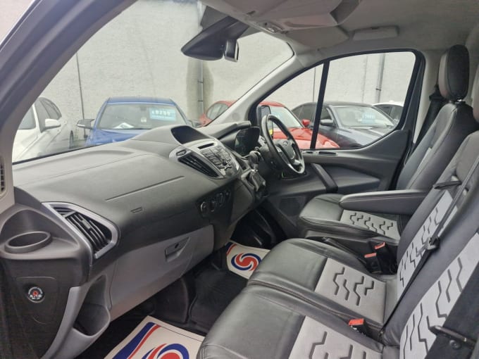 2025 Ford Transit Custom