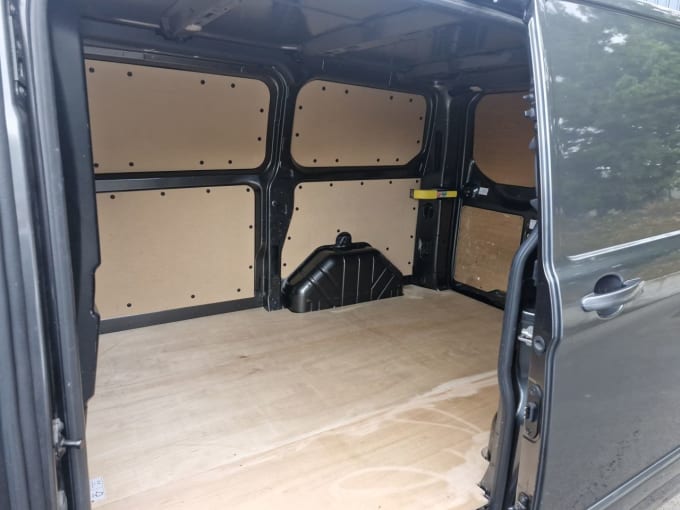 2025 Ford Transit Custom