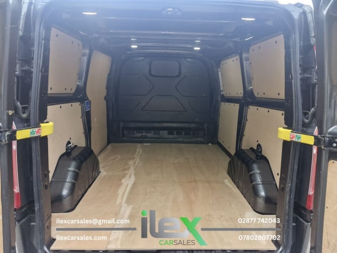 2025 Ford Transit Custom