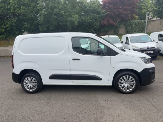 2025 Peugeot Partner