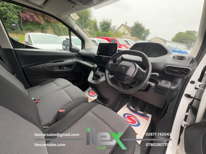 2025 Peugeot Partner