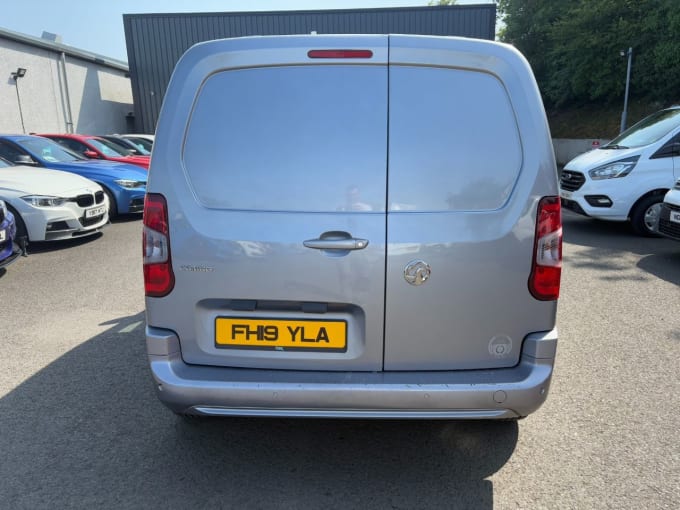 2025 Vauxhall Combo