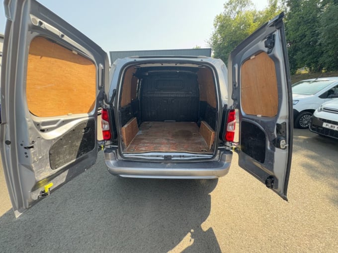 2025 Vauxhall Combo