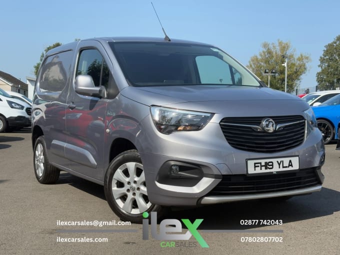 2025 Vauxhall Combo