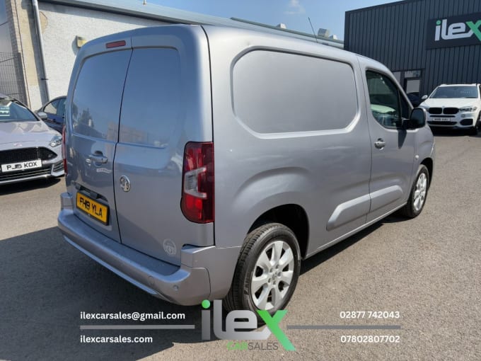 2025 Vauxhall Combo
